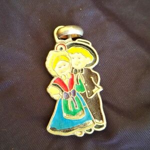 French Vintage "Le Couple Au" pentant